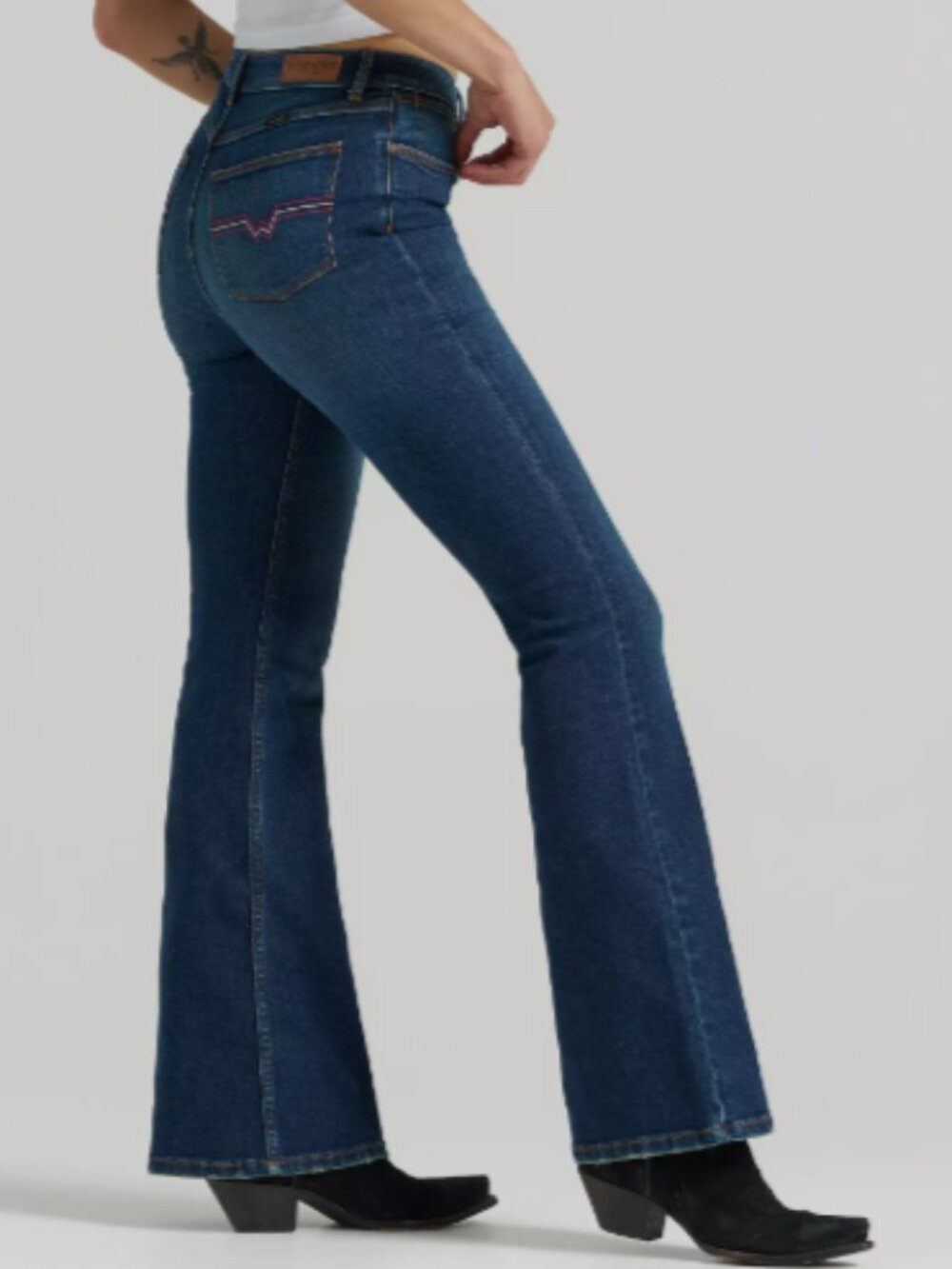 Wrangler Women's High Rise Fierce Flare Jeans Size 27 (4) Dark Wash Embroidered
